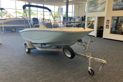 BOATZON | Boston Whaler 130 Super Sport 2025 BOATZON | Boston Whaler 130 Super Sport 2025
