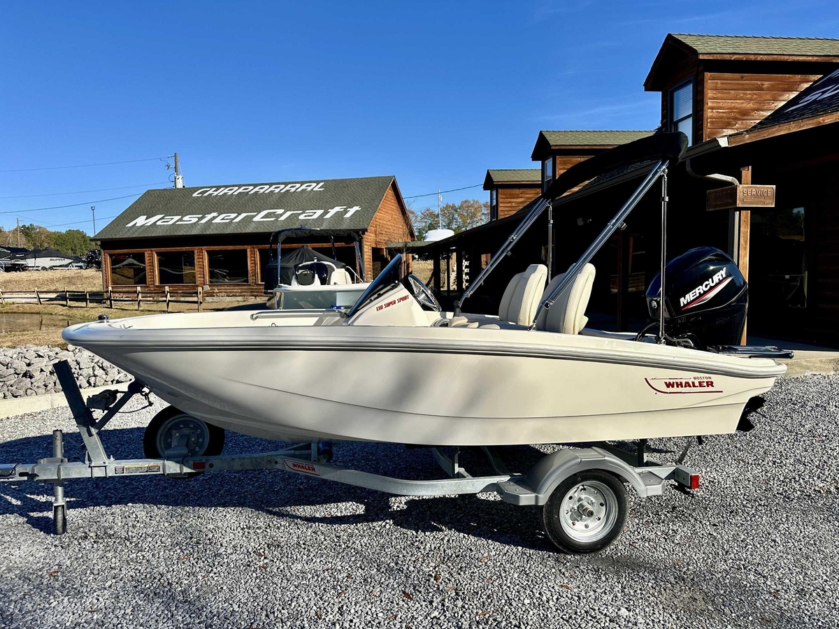 2025 Boston Whaler 130 Super Sport - Sold Boat