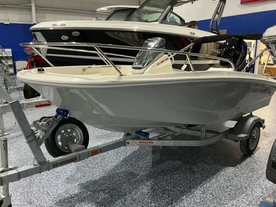 BOATZON | Boston Whaler 130 Super Sport 2026