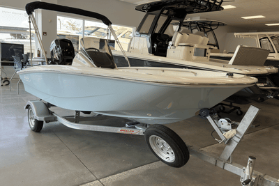 BOATZON | Boston Whaler 130 Super Sport 2026 BOATZON | Boston Whaler 130 Super Sport 2026