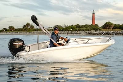 BOATZON | Boston Whaler 130 Super Sport 2027 BOATZON | Boston Whaler 130 Super Sport 2027