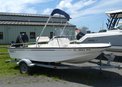 BOATZON | Boston Whaler 150 Montauk 2011