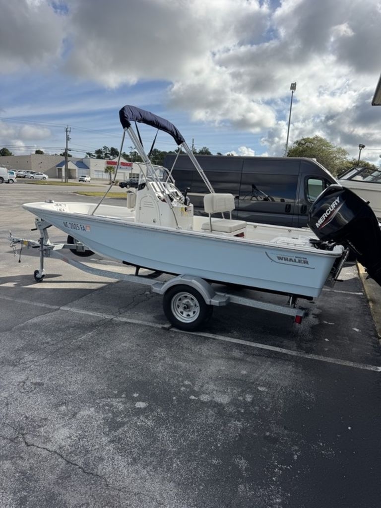 2023 Boston Whaler 150 Montauk - Sold Boat