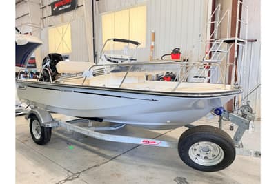 BOATZON | Boston Whaler 150 Montauk 2026