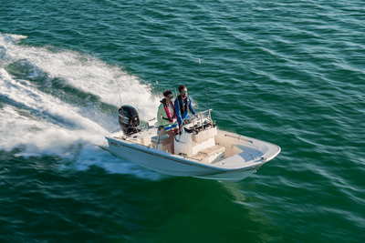 BOATZON | Boston Whaler 150 Montauk 2026