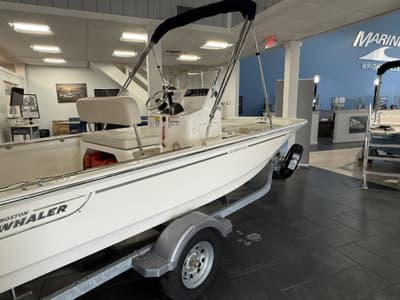 BOATZON | Boston Whaler 150 Montauk 2026 BOATZON | Boston Whaler 150 Montauk 2026
