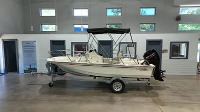 BOATZON | Boston Whaler 150 Montauk 2027