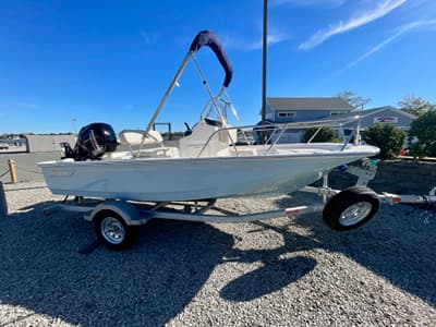 BOATZON | Boston Whaler 150 Montauk 2027
