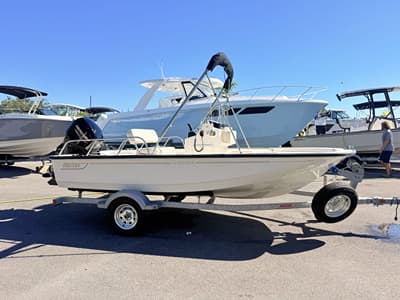BOATZON | Boston Whaler 150 Montauk 2027