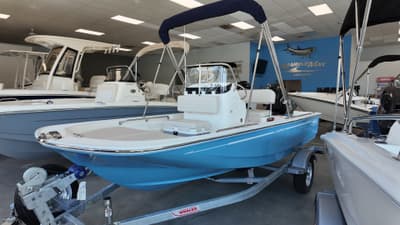 BOATZON | Boston Whaler 150 Montauk 2027