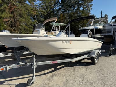 BOATZON | Boston Whaler 150 Super Sport 2017