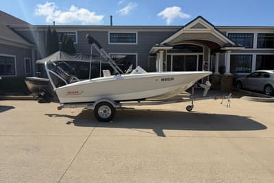 BOATZON | Boston Whaler 150 Super Sport 2018