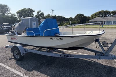 BOATZON | Boston Whaler 17 Montauk 1985