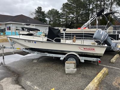 BOATZON | Boston Whaler 17 Montauk 1989