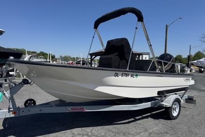 BOATZON | Boston Whaler 170 Montauk 2017