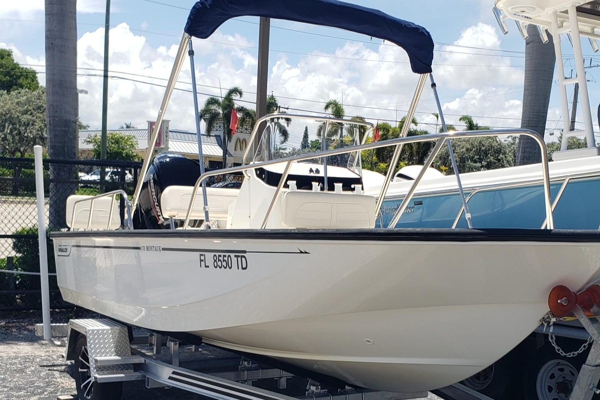 2022 Boston Whaler 170 Montauk - Sold Boat