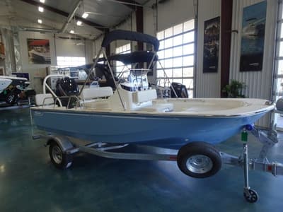 BOATZON | Boston Whaler 170 Montauk 2026
