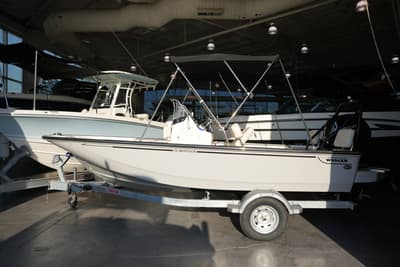 BOATZON | Boston Whaler 170 Montauk 2026