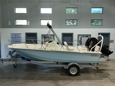 BOATZON | Boston Whaler 170 Montauk 2027