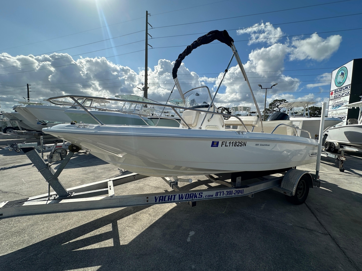 2019 Boston Whaler 180 Dauntless - Sold Boat