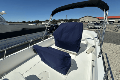 BOATZON | Boston Whaler 190 MONTAUK 2017
