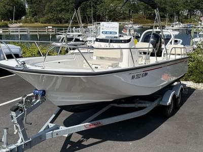 BOATZON | Boston Whaler 190 Montauk 2021