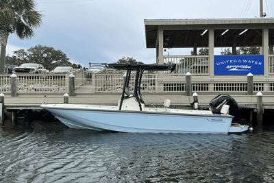 BOATZON | Boston Whaler 190 Montauk 2025