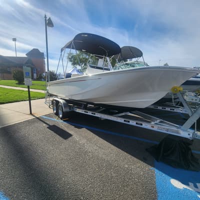 BOATZON | Boston Whaler 190 Montauk 2025