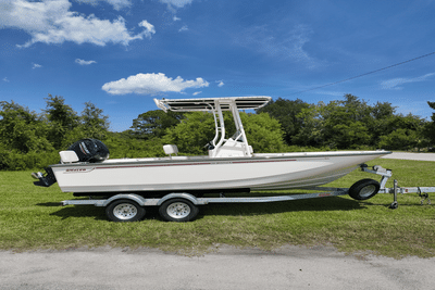BOATZON | Boston Whaler 190 Montauk 2025