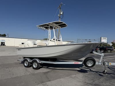 BOATZON | Boston Whaler 190 Montauk 2026