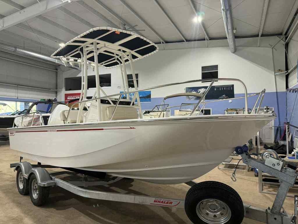 2026 Boston Whaler 190 Montauk - Sold Boat