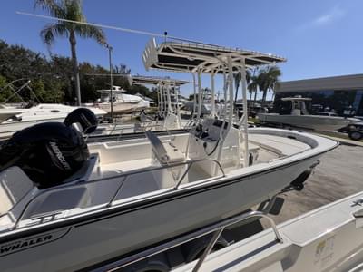 BOATZON | Boston Whaler 190 Montauk 2026