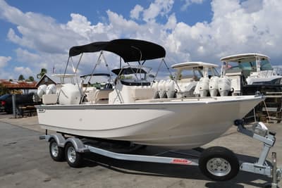 BOATZON | Boston Whaler 190 Montauk 2027