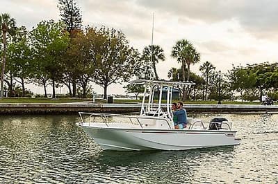 BOATZON | Boston Whaler 190 Montauk 2027