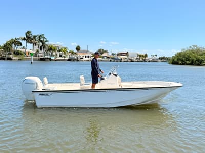 BOATZON | Boston Whaler 190 Montauk 2027