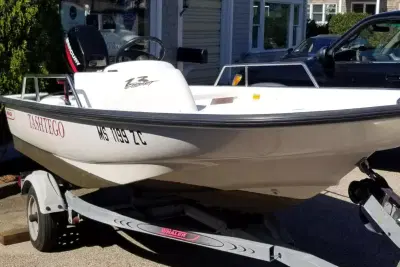 BOATZON | Boston Whaler 2000