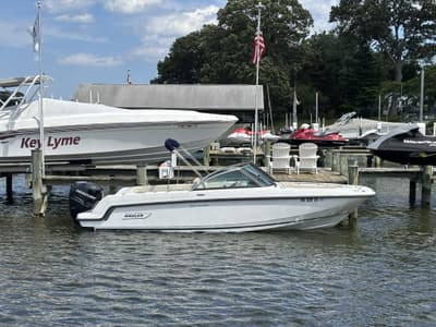 BOATZON | BOSTON WHALER 2017