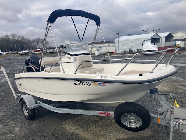 2021 BOSTON WHALER 170 DAUNTLESS - Sold Boat
