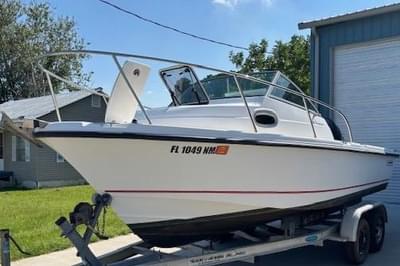 BOATZON | Boston Whaler 205 Conquest 2006