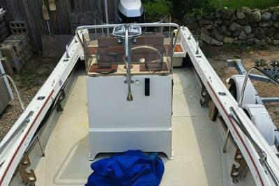 BOATZON | Boston Whaler 21 Outrage 1973 BOATZON | Boston Whaler 21 Outrage 1973