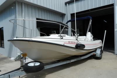 BOATZON | Boston Whaler 21 Renvenge 1978 BOATZON | Boston Whaler 21 Renvenge 1978