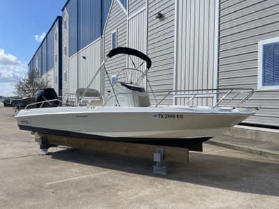 BOATZON | Boston Whaler 210 DAUNTLESS 2019