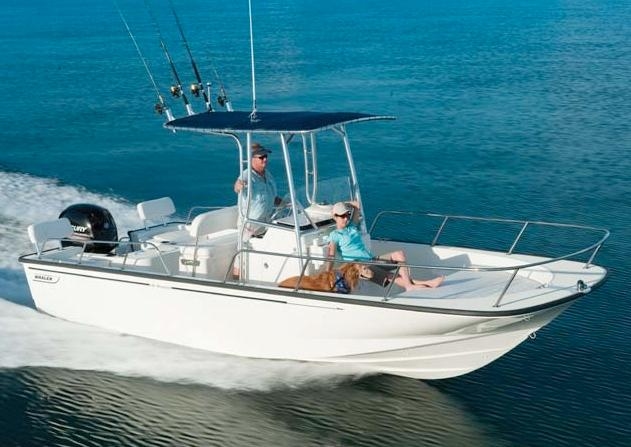 2015 Boston Whaler 210 Montauk - Sold Boat