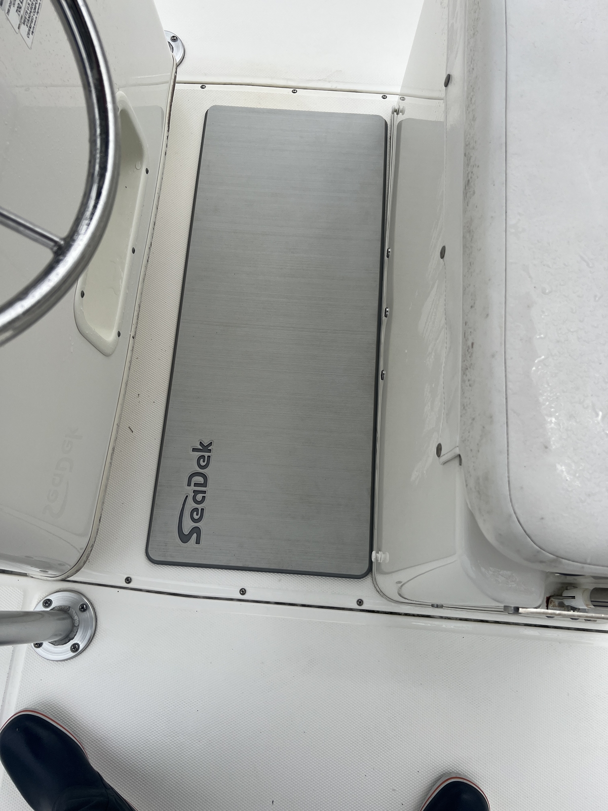 2016 Boston Whaler 210 MONTAUK - Sold Boat