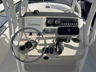 BOATZON | Boston Whaler 210 MONTAUK 2021
