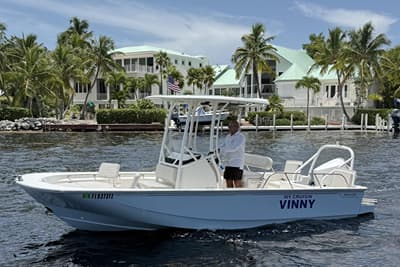 BOATZON | Boston Whaler 210 Montauk 2025