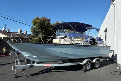 BOATZON | Boston Whaler 210 Montauk 2026
