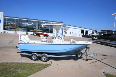 BOATZON | Boston Whaler 210 Montauk 2026