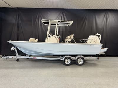 BOATZON | Boston Whaler 210 Montauk 2026