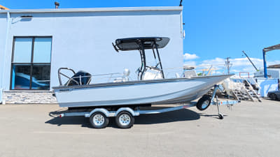 BOATZON | Boston Whaler 210 Montauk 2026